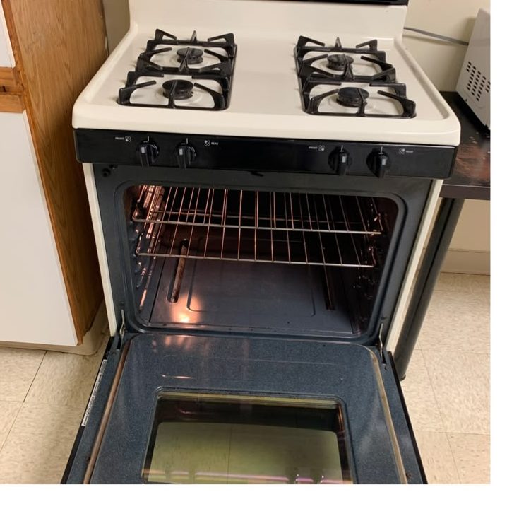 Gas range and oven after a deep clean